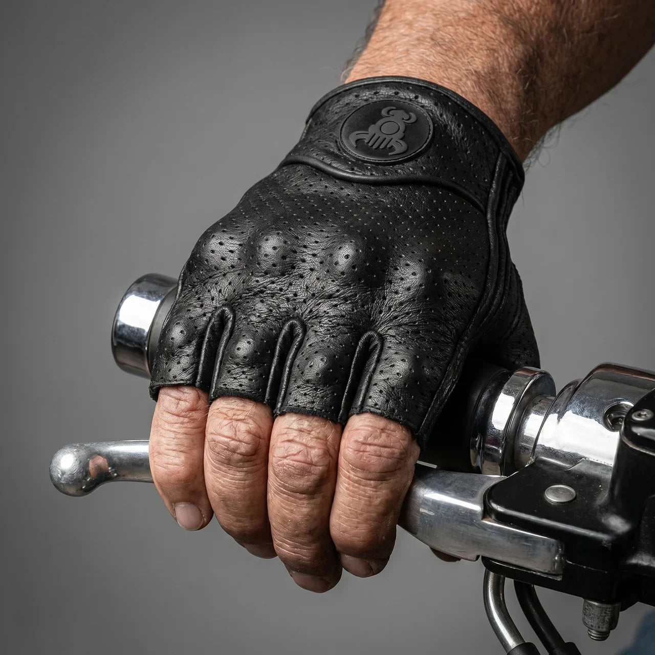MotoArt Leather Leather Fingerless Riding Gloves